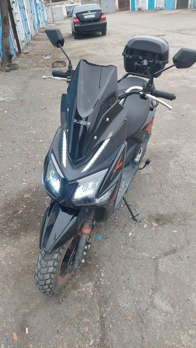 Продам скутер на ходу