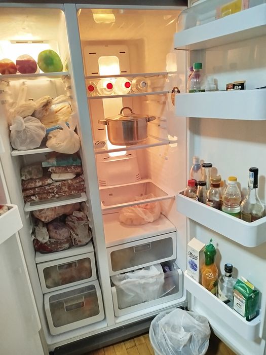 Продам холодильники и морозильник