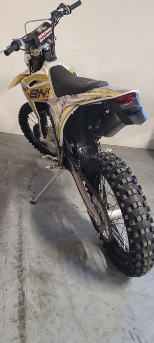 Cross 300cc pe injectie de la BNK moto nou cu garantie