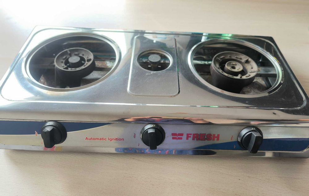 Голям газов котлон с три горелки и автоматично запалване