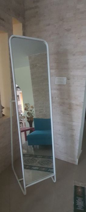 Oglindă Cu Suport Umerașe Și Cuier Haine