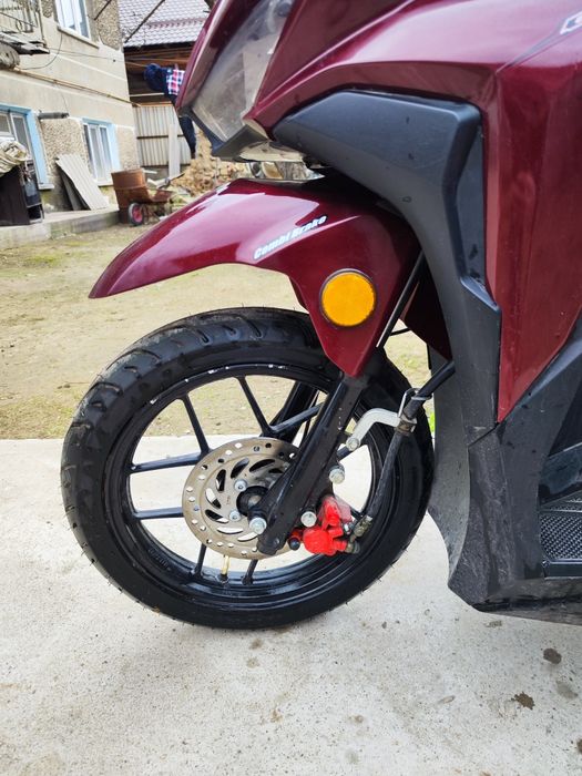 Скутер CLICK Honda 150i