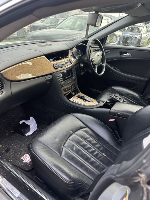 Mercedes CLS320 CDI На Части