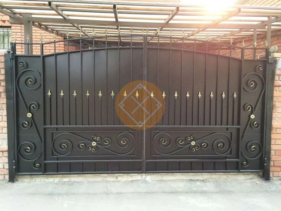 Ковоные и в стиле лофт  ворота