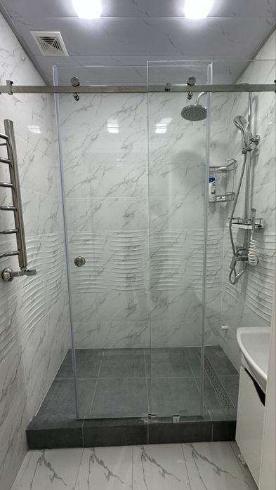 Srochno 2 xonalik bezgluxoy lyuks kvartira Gagarindan sotiladi
