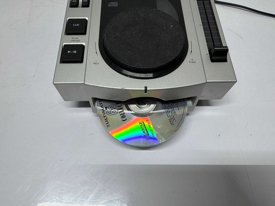 Мултиплейър - Pioneer CDJ-100S