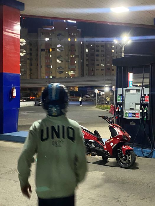 Skuter 200cc sotiladi Italia moto skuter