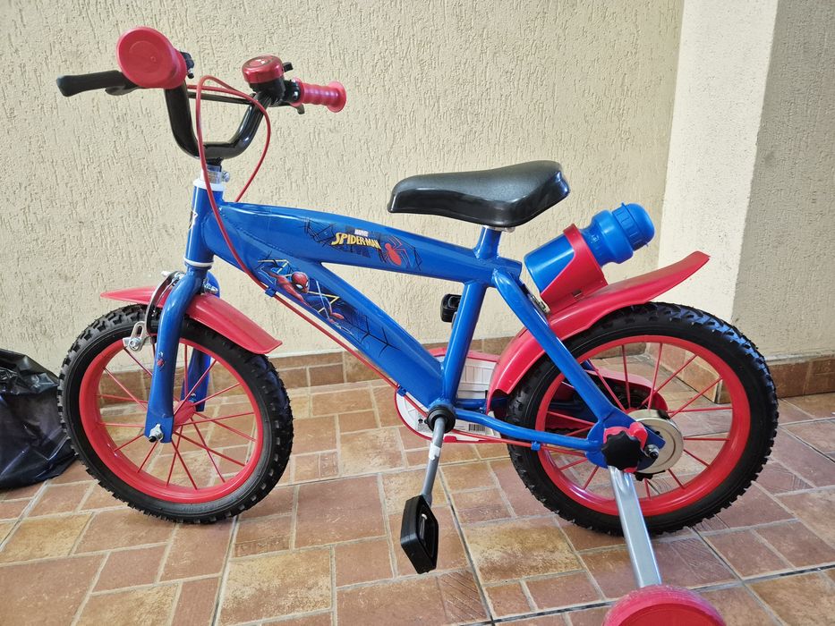 Bicicleta SPIDERMAN cu roti ajutătoare