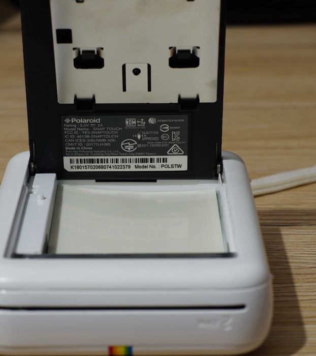 Aparat foto digital Polaroid snap touch cu imprimarea pozei pe loc