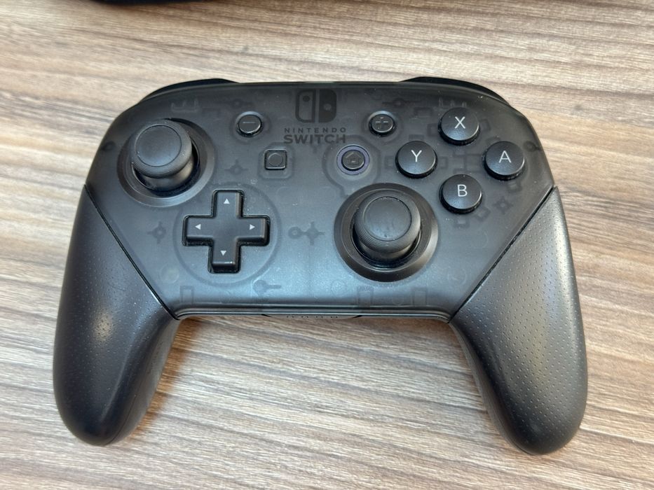 Nintendo Switch контролери