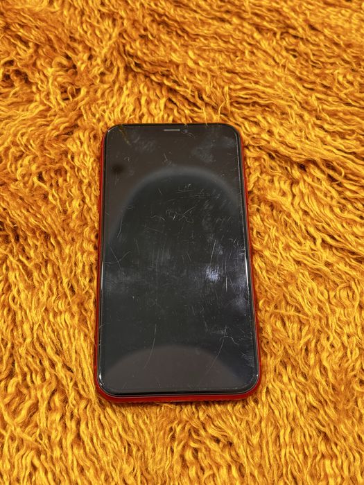 iPhone XR   64GB