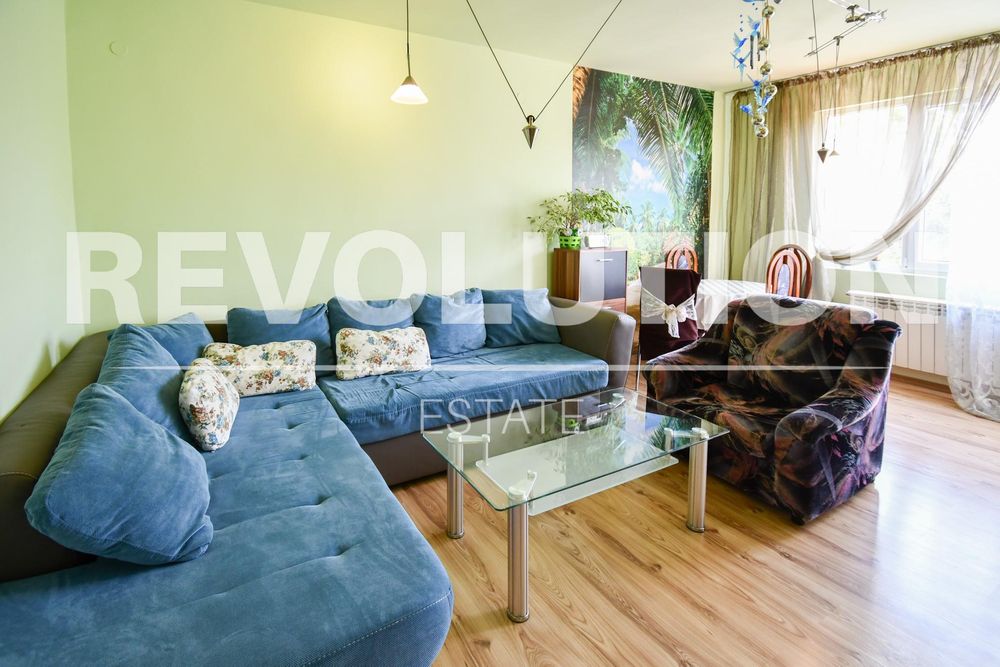 Дава се под наем Етаж от къща в София, Обеля - 60 кв.м за 598.23 € - Снимка #1