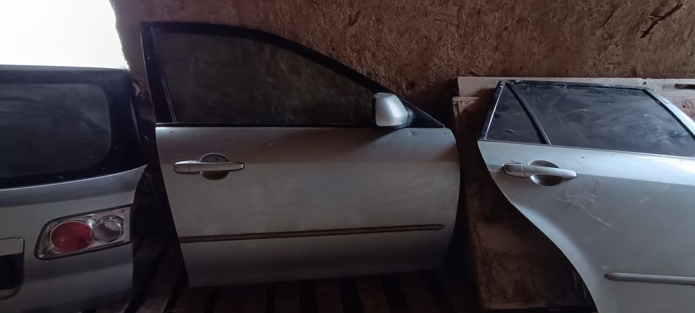 Мазда 6 комплект врати