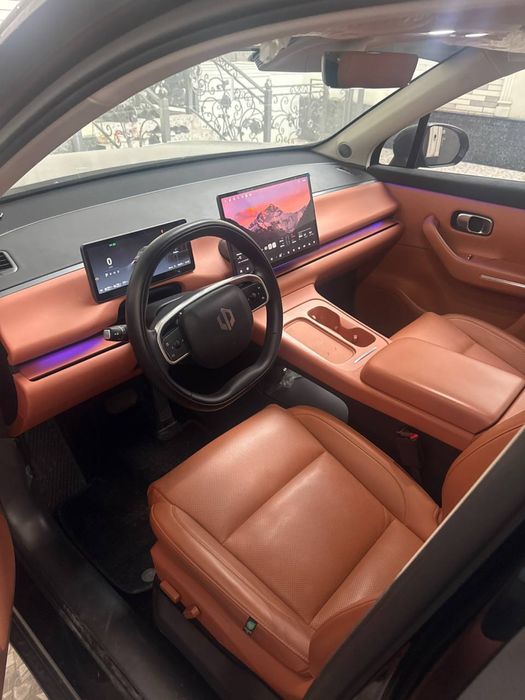 Leapmotor c16 gibrid 2024