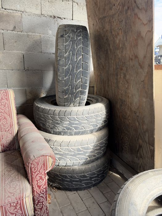 Продам Б/У шины 285/75 R16