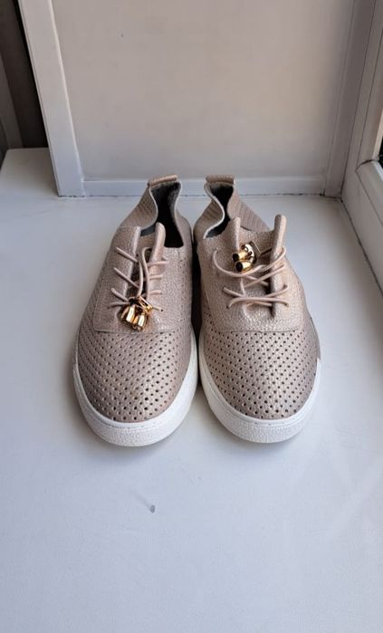 Кеды летние перфорированные