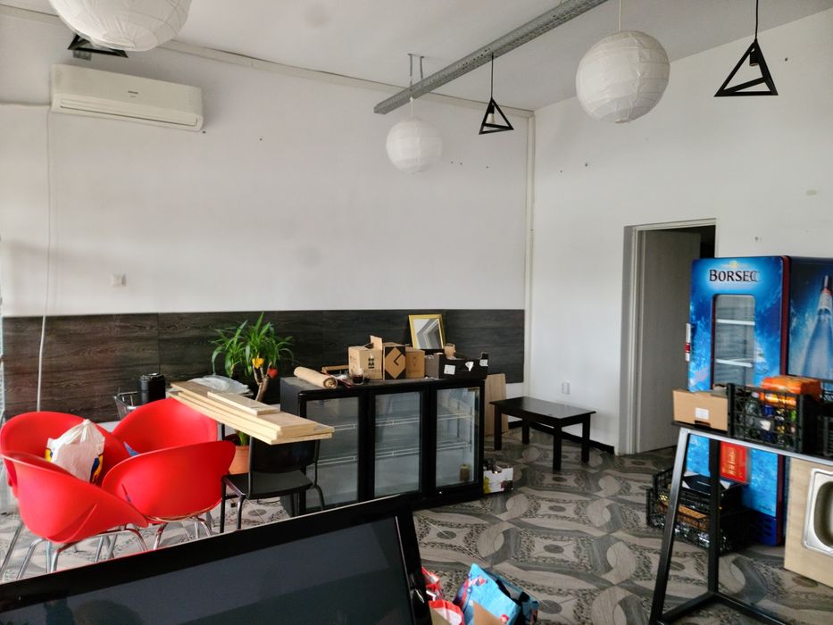 Închiriez spațiu comercial Eroii Revolutiei.