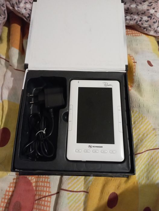 Book multimedia.      .