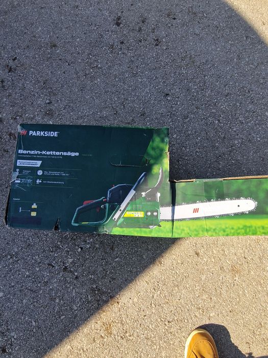 Продавам бензинов трион.