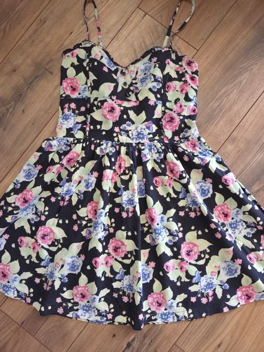 Rochie H&M cu flori S-m