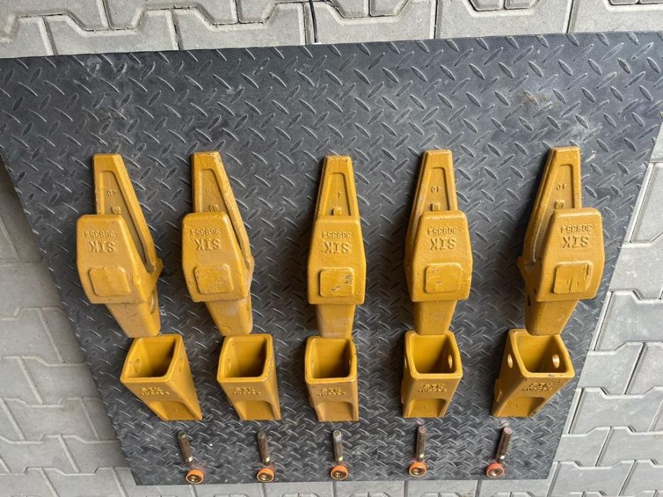 Dinti de cupa CATERPILLAR 20 -25 t marca SIK