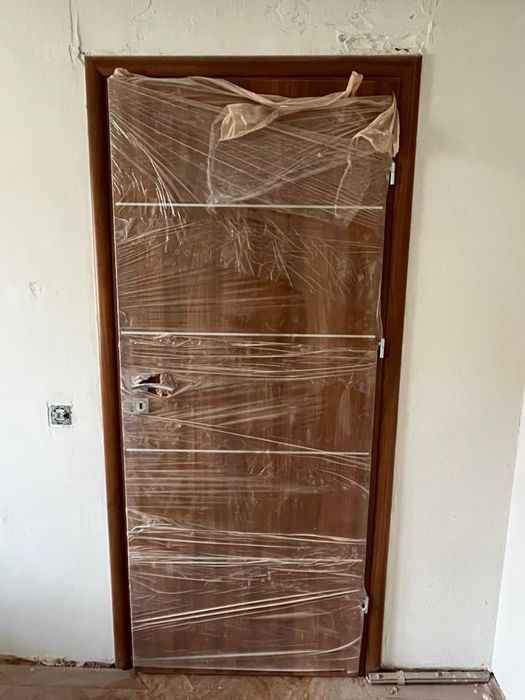 Set complet 5 usi din lemn apartament, NOI