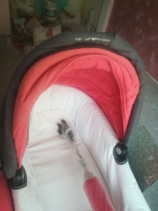 Продавам Комбинирана количка Chipolino STELLA Lime