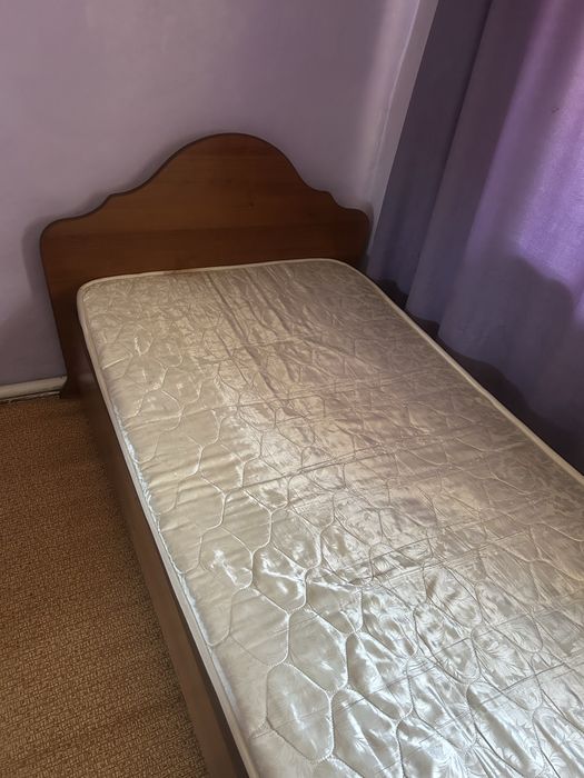 Продам б/у кровать, торг