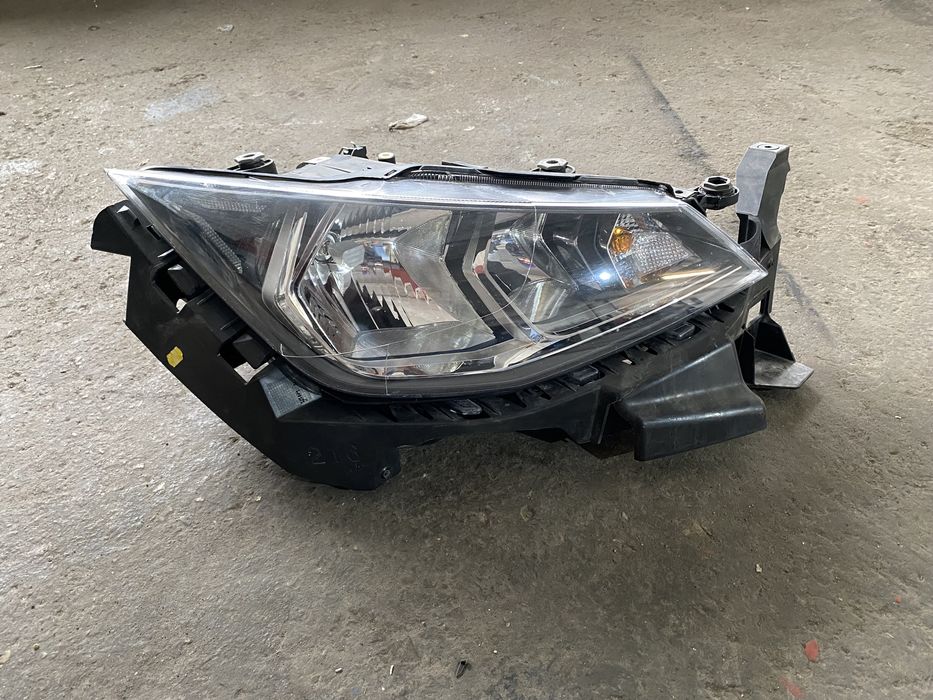 Seat Ibiza 5 2017 - 2021 far dreapta DRL led
