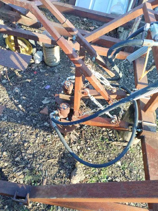 машина за окупаване на лавандула,пъпеш и други