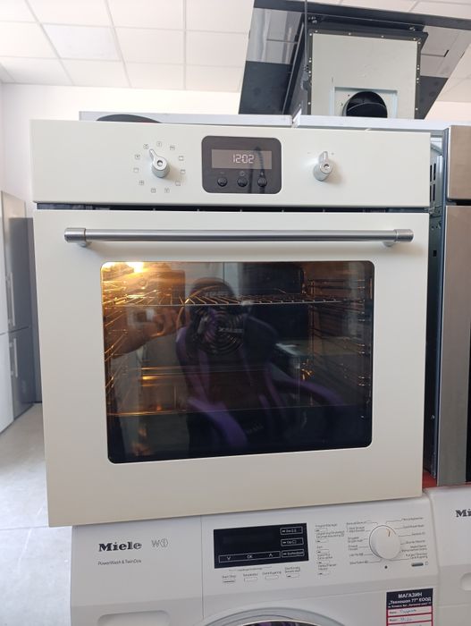 Ретро Фурна за вграждане Electrolux