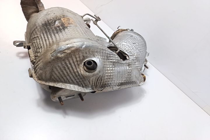 Filtru particule cu racitor gaze 147359823R Dacia Logan a 2-a generat