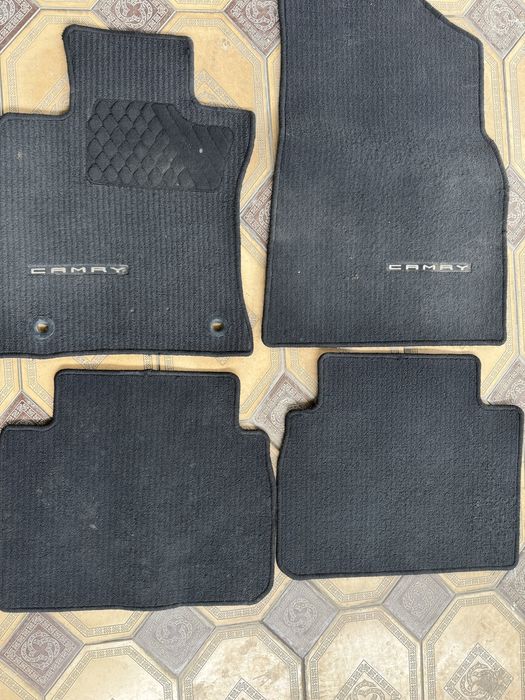 Полики на камри 70