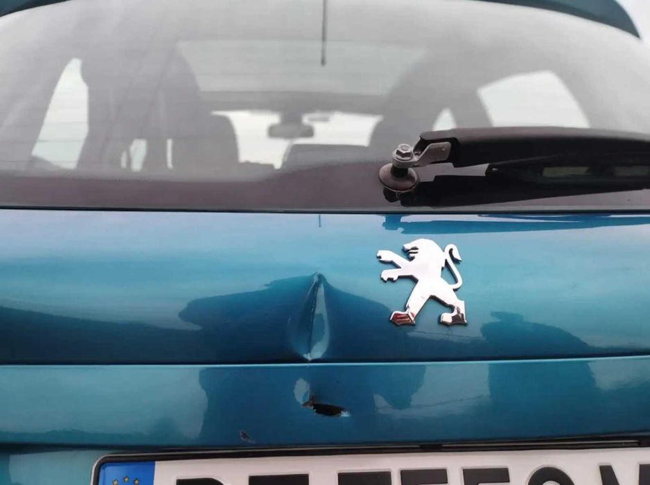 Peugeot 207 1.6i Feline  / AUTOMAT / EXCLUSIVE / CARBON / PANO