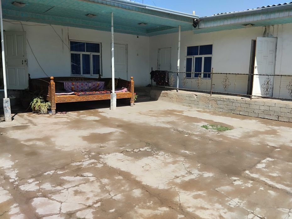 Уй сотилади Ангрен