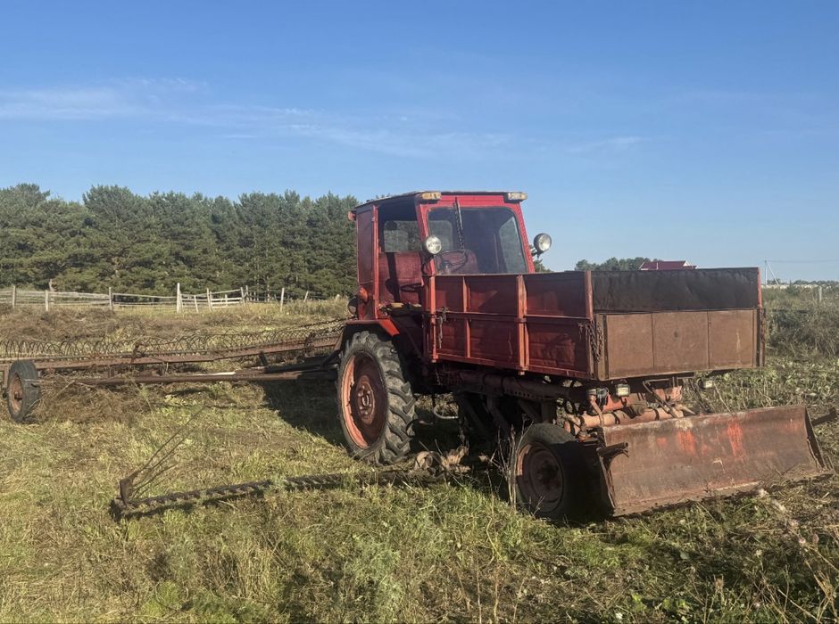 Продам Трактор+тырнауыш+ косилка+ сырғыш