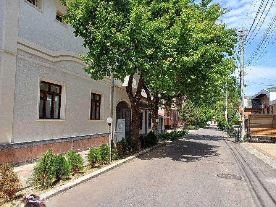 Продаю дом около метро Буюк ипак йули (рядом ул.Никитина)