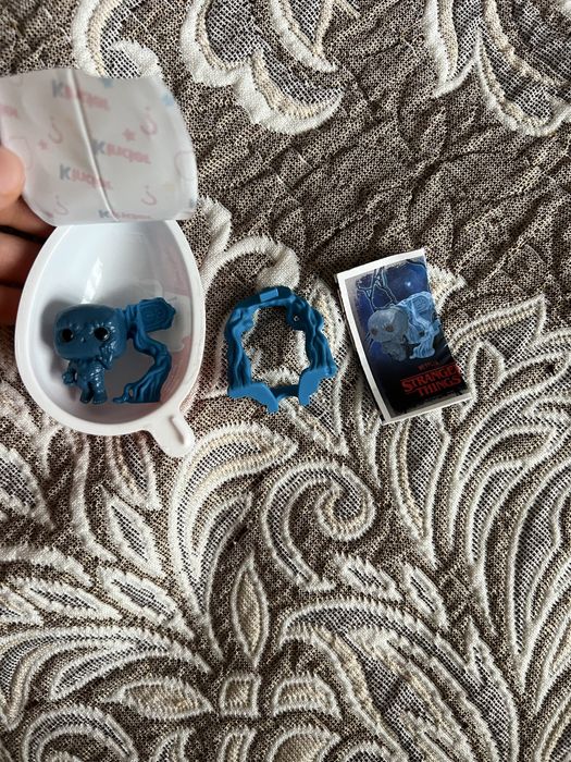 игрушки очень страные дела