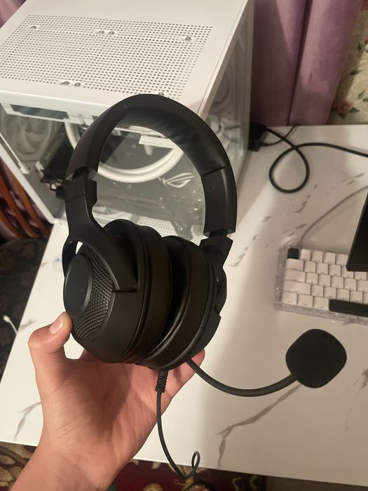 Наушники 2,коврик,мышь