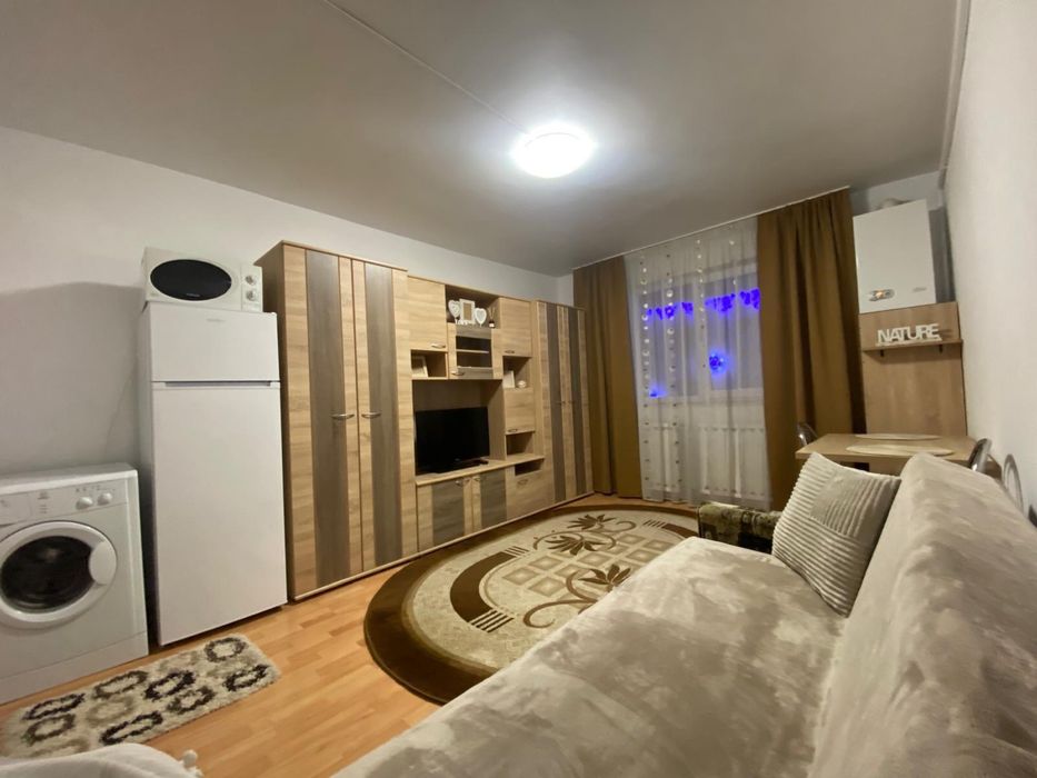 Inchiriez garsoniera 22mp