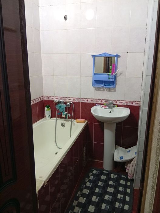 2/2/9 на ул. Бабура, 1я Нотариальная, напротив Piramit Residence