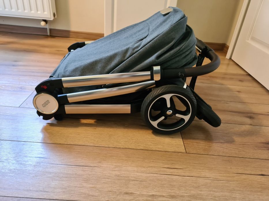 Carucior Mamas&Papas Strada 2 in 1 ca si nou