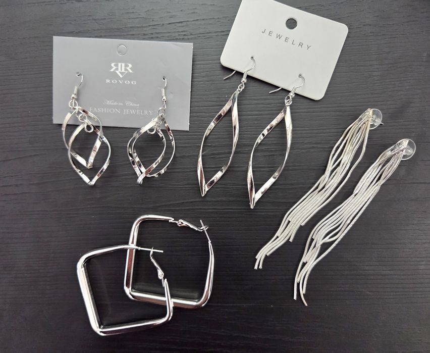 Vand Set 4 perechi de Cercei