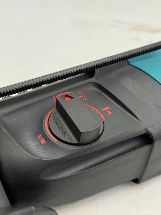 Перфоратор BaxKom BK-M2600, 1000 Вт, 26 мм, 0–1100 об/мин