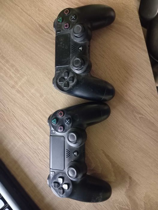 Джойстици за PS4