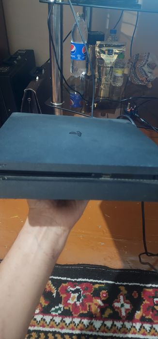 Ps4 slim 512GB Bez proshifka, proshifka yoq 2ta joystik,  13.02.Versiy