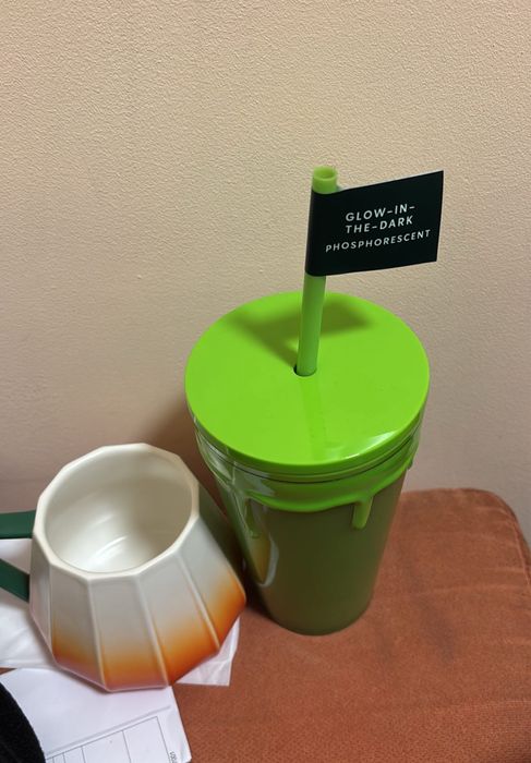 Чаши за Старбъкс и чаша за студени напитки