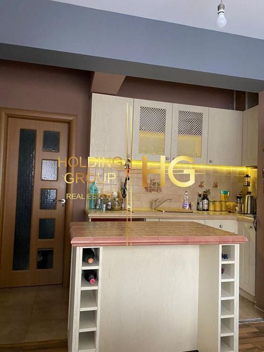 Продава се Четиристаен апартамент в Варна, Център - 125 кв.м за 2320 €/кв.м - Снимка #4