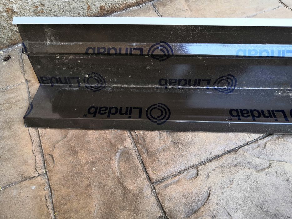 Bordură tablă maro