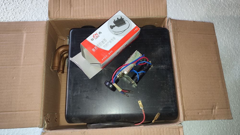 Дополнительный отопитель салона.